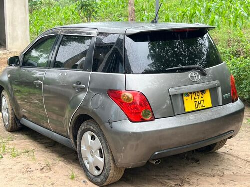 Toyota ist cc 1490 Full Ac 
