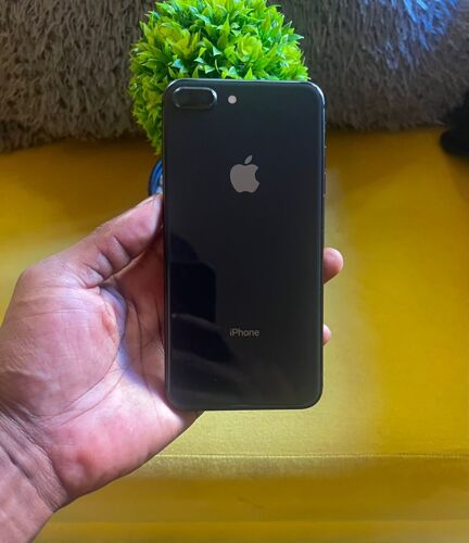 iPhone 8 Plus