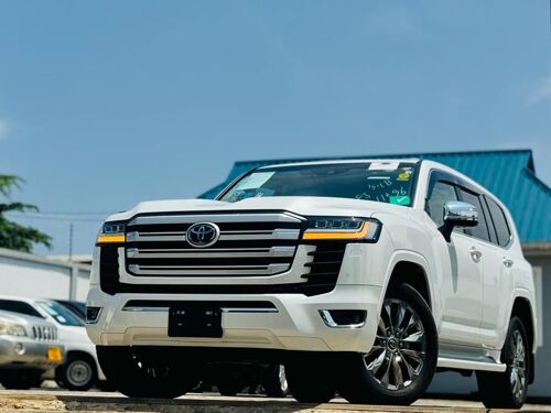 Toyota landcruiser 300 series 