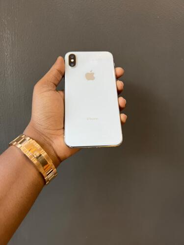 iPhone X