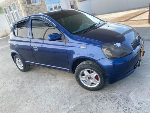 TOYOTA VITZ 990CC