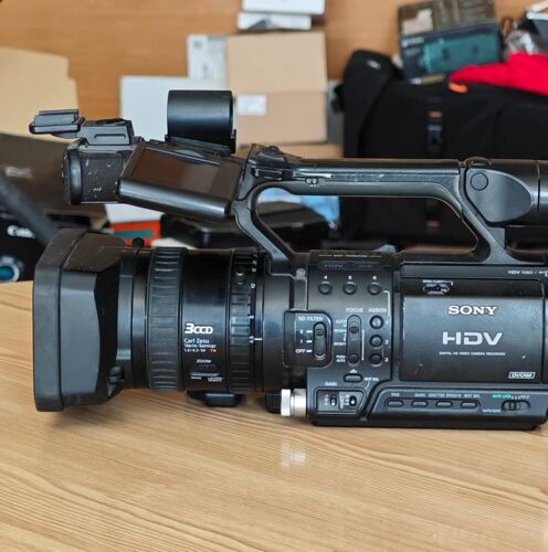 Sony HVR-Z1E Handheld Camcorde