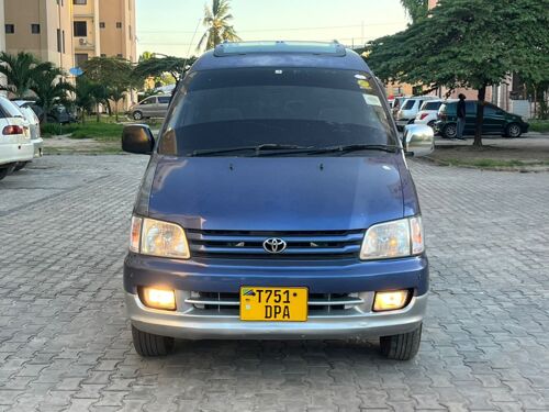 Toyota Noah SR40 DPA