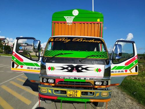 Mitsubishi canter nzuri 