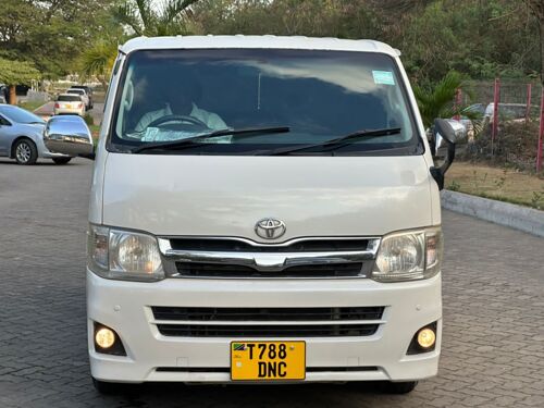 Toyota Hiace Quantum 