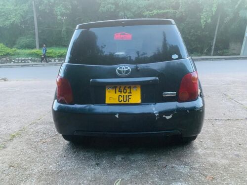 TOYOTA IST CUF