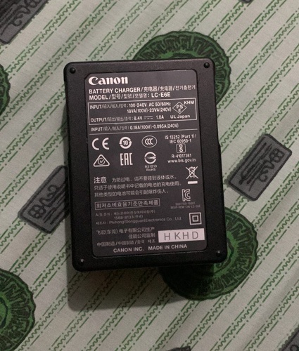 Canon Battery Changer LC-E6E