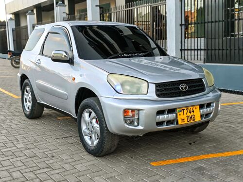 Toyota Rav 4 vunja bei
