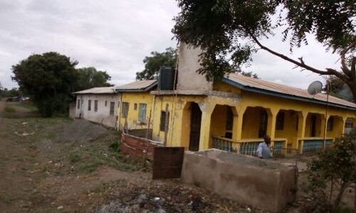NYUMBA YA BIASHARA 22 ROOMS FO