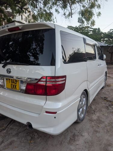 Toyota Alphard 
