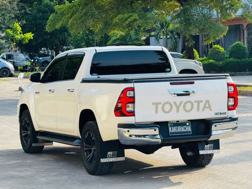TOYOTA HILLUX 