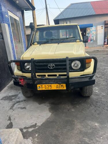 Land cruiser pick-up 