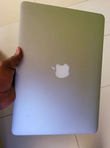 MacBook pro retin i5