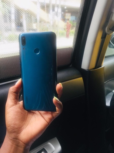 Huawei Y9