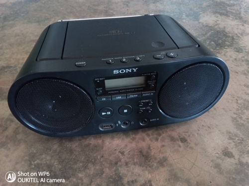 Sony portable Cd/radio/usb/audio in player