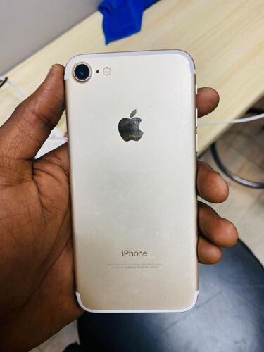 iPhone 7plain GB 32