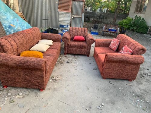 Sofa set bado mpya  tuwah