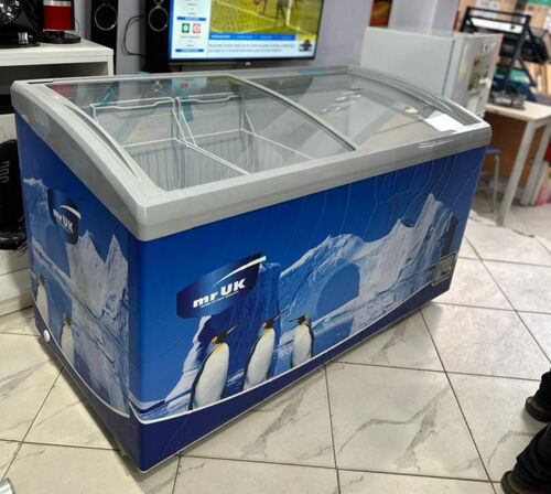 Showcase freezer 418L