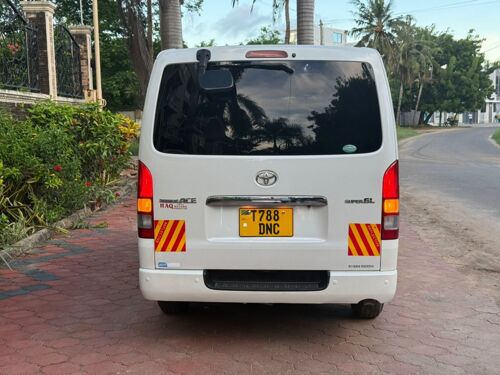 Toyota Hiace 