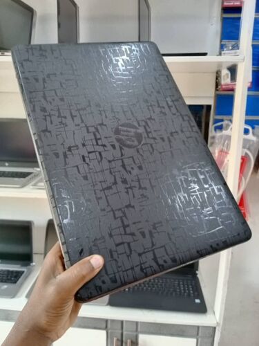 Hp corei3 g6 ram4 hdd320 GHZ2