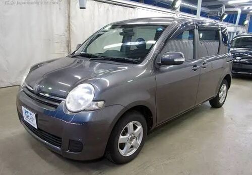 Toyota sienta mpya 