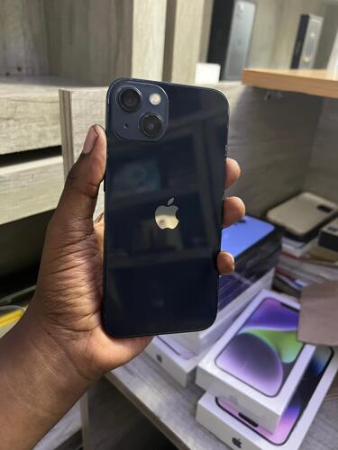 iPhone 13 plain GB 128