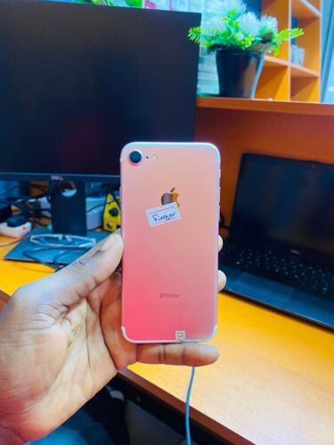 iPhone 7plain GB 32 