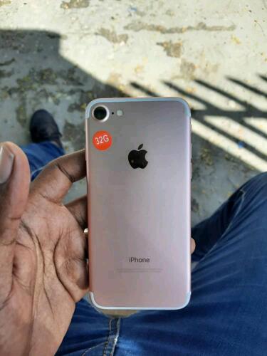 7 plain 32 gb