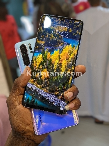 Huawei P30pro  {Simu kali sanaa}