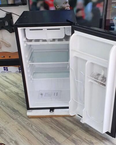 Pinetech mini fridge