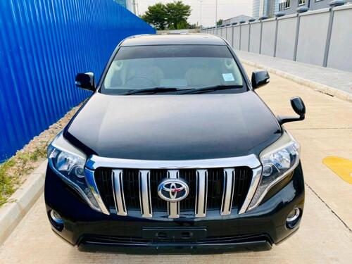 TOYOTA LANDCRUISER PRADO