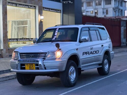 TOYOTA PRADO 