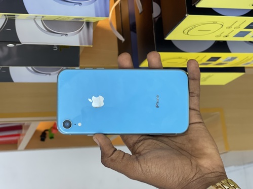 iPhone XR gb128