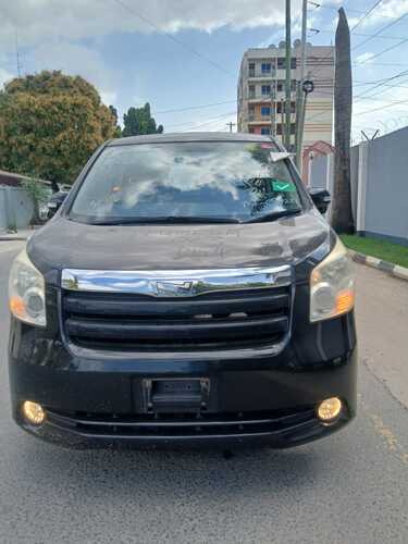 NAUZA TOYOTA NOAH NEW SHAPE 