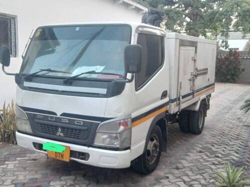 Mitsubishi canter fridge 