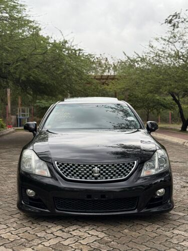 Toyota crown  Athlete 