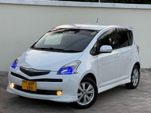 Toyota Ractis 