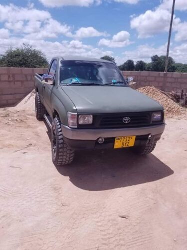 Hilux mpya inauzwa