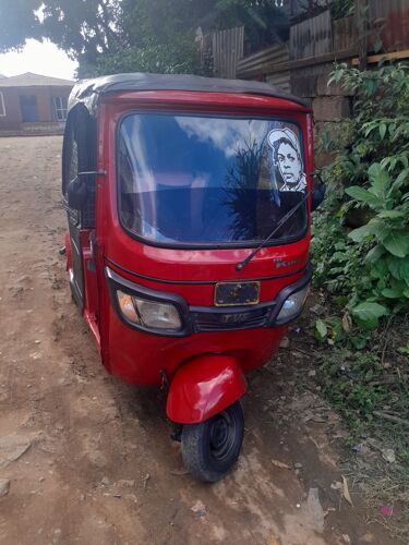Bajaj tvs king