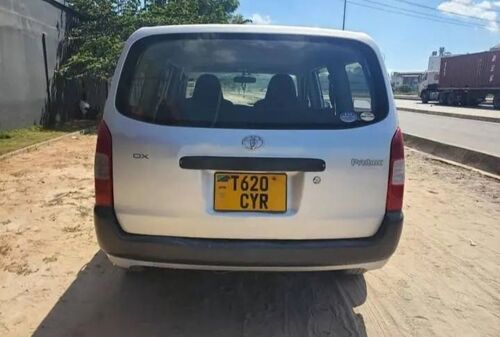 TOYOTA PROBOX INAUZWA 4.5M