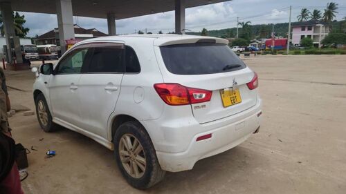 Mitsubishi Rvr Nzuri Sana 