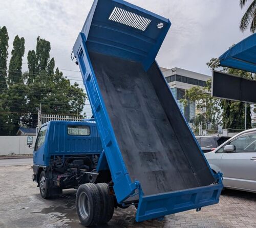 Toyota tipper  usajili bure