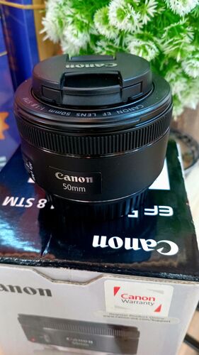 Canon lens 50mm f1.8