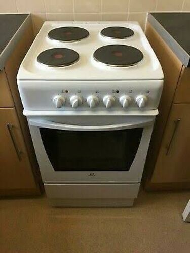 Indesit Electric Cooker