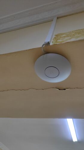 U6-Pro WiFi & Server For sale