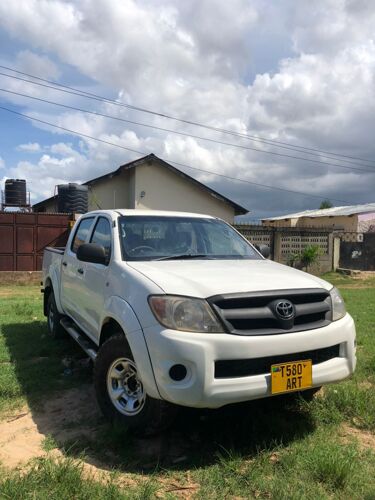 Hilux Double cabin Pickup 5L 