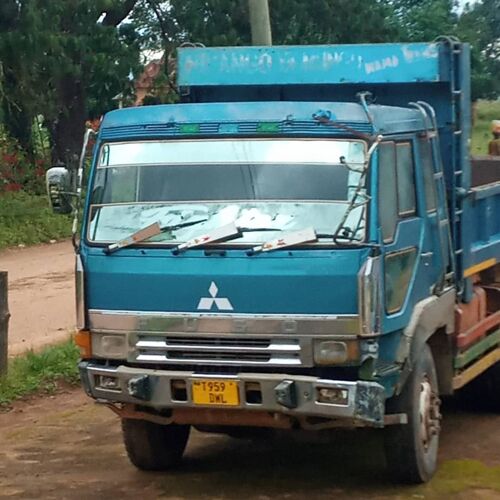 MITSUBISHI FUSO V8 