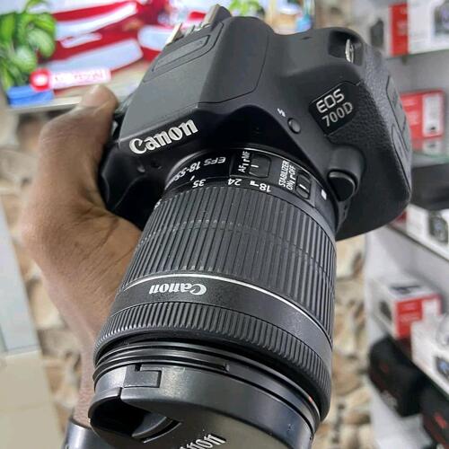Canon 700D with 18-55mm