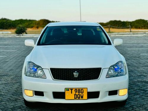 TOYOTA CROWN ATHLETE