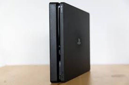 Playstation 4 slim 